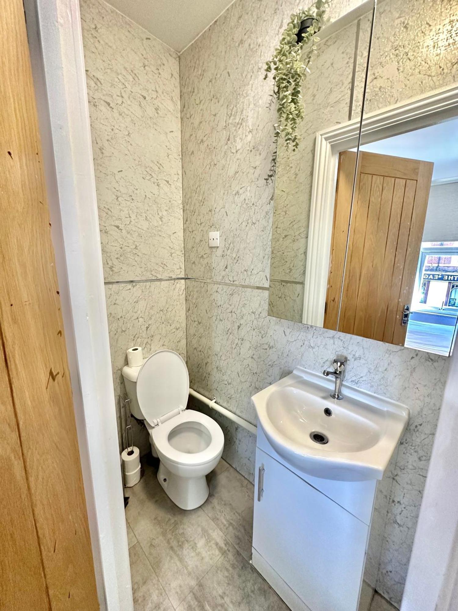 Cosy En-Suite Room In Stratford لندن المظهر الخارجي الصورة